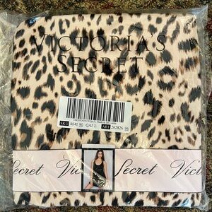 Victoria's Secret Leopard Print Pajama Set